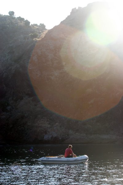 Bruce setting the stern anchor in Orizaba Cove
